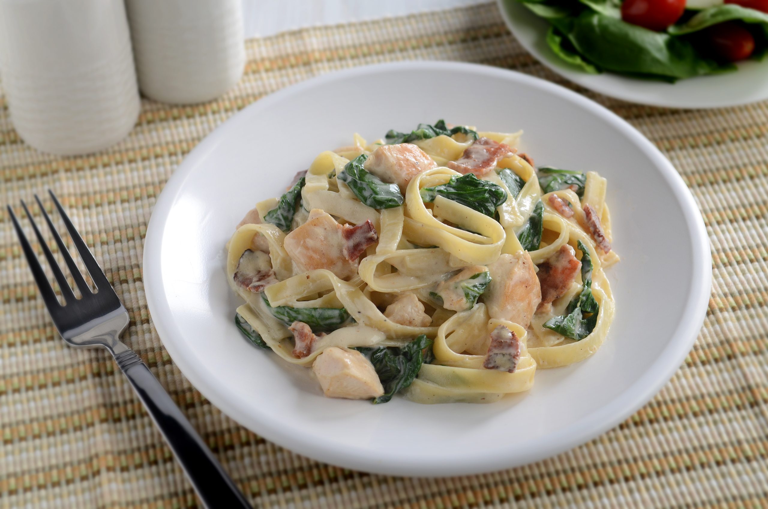 Bacon Alfredo Skillet with Chicken - Golden Grain Recipes | Golden Grain Pasta