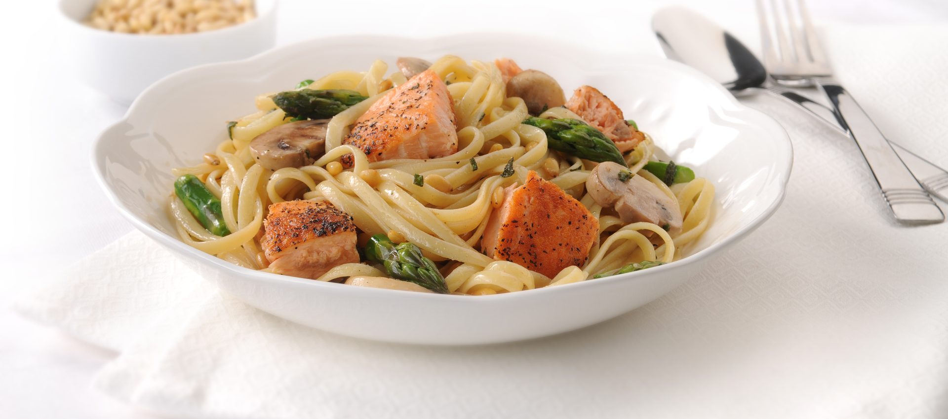 Linguine-with-Salmon-and-Asparagus-in-Brown-Butter-Sauce-1920x850 Linguine with Salmon and Asparagus in Brown Butter Sauce